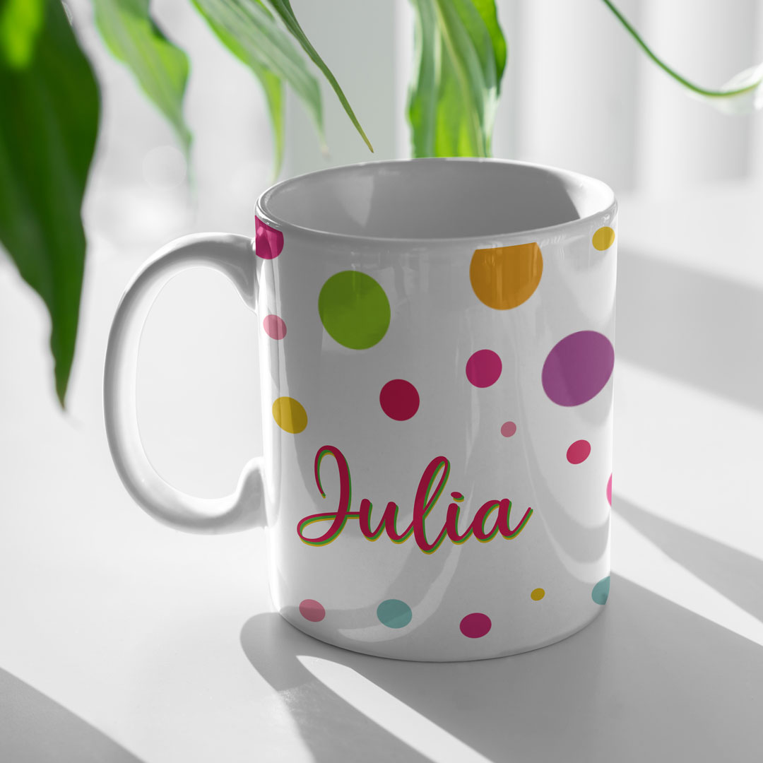 Taza de lunares con nombre