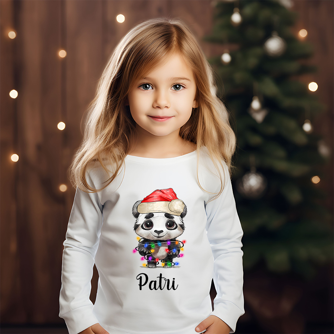 Camiseta personalizada “Osito Panda Navideño”